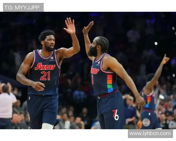 76人对阵热火精彩比赛视频回顾与分析，重温激烈对决瞬间