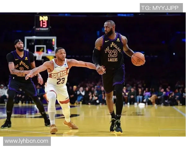 2004年湖人与国王的经典对决回顾及其对NBA历史的影响分析