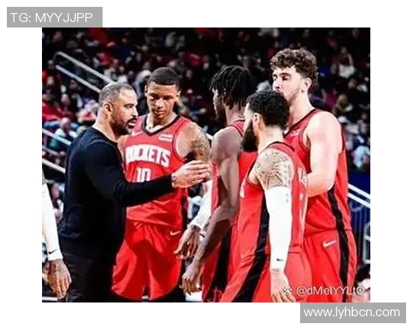 2006年NBA火箭队与魔术队激战回顾精彩瞬间与球星表现分析